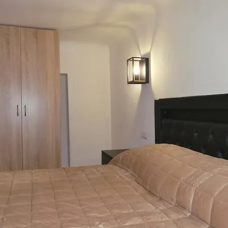Bed & Breakfast Carlito's Way 234 *