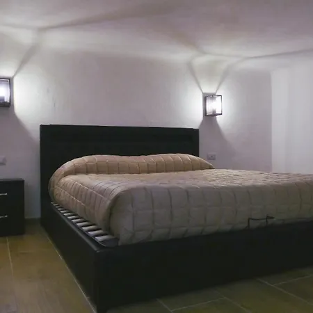 Carlito's Way 234 ベッド・アンド・ブレックファスト